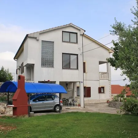 Appartamento With A Parking Space - Pobri, - 7851 Abbazia