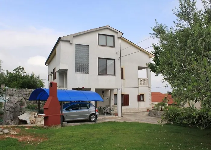 Apartment With A Parking Space - Pobri, - 7851 Opatija