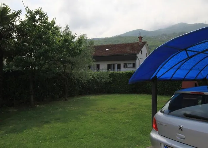 With A Parking Space - Pobri, - 7851